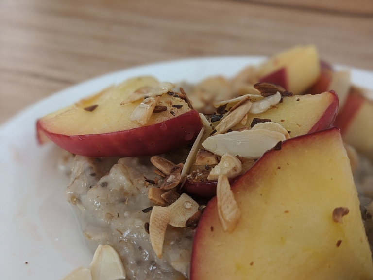 Apple Pie Overnight Oats
