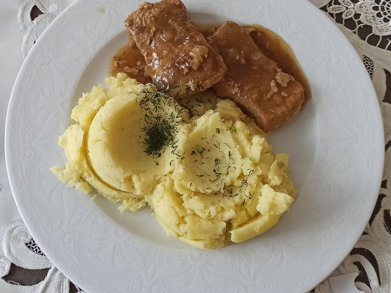 Braised Short Ribs with Butter Mash