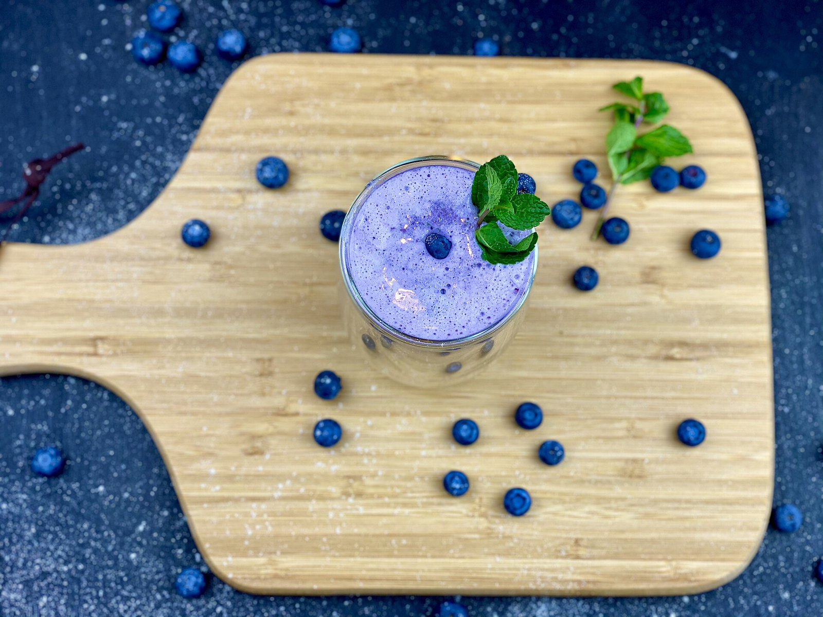 Blueberry Oat Breakfast Smoothie