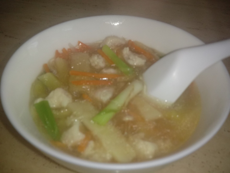 Lemon Chicken Quinoa Soup