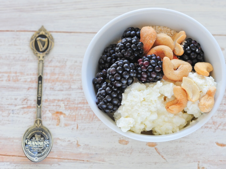 Cottage Cheese Berry Bowl