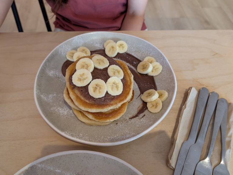 Dairy-Free Banana Protein Pancakes