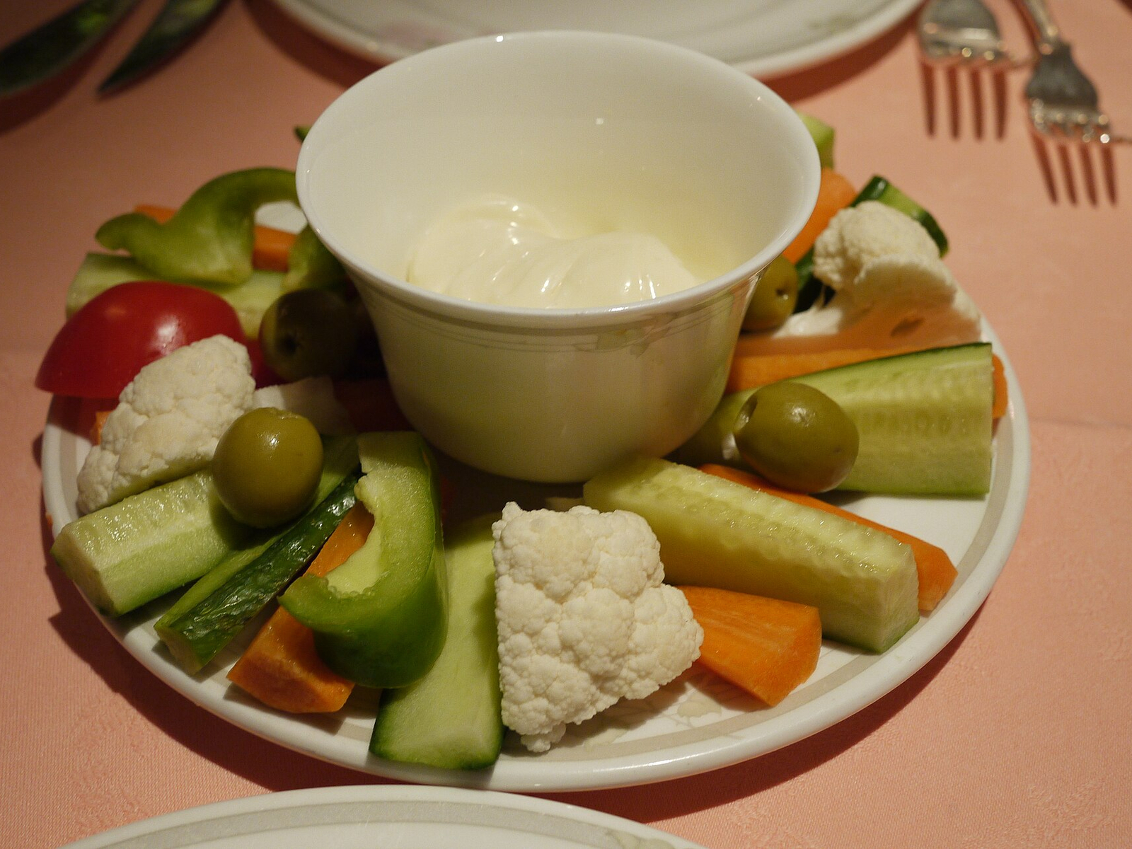 Greek Yogurt Ranch Dip with Vegetables