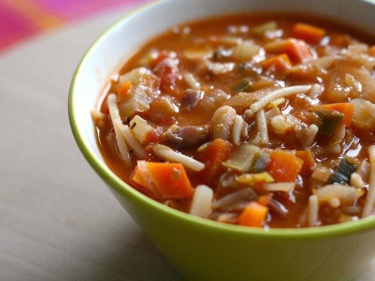 Hearty Minestrone with Chicken