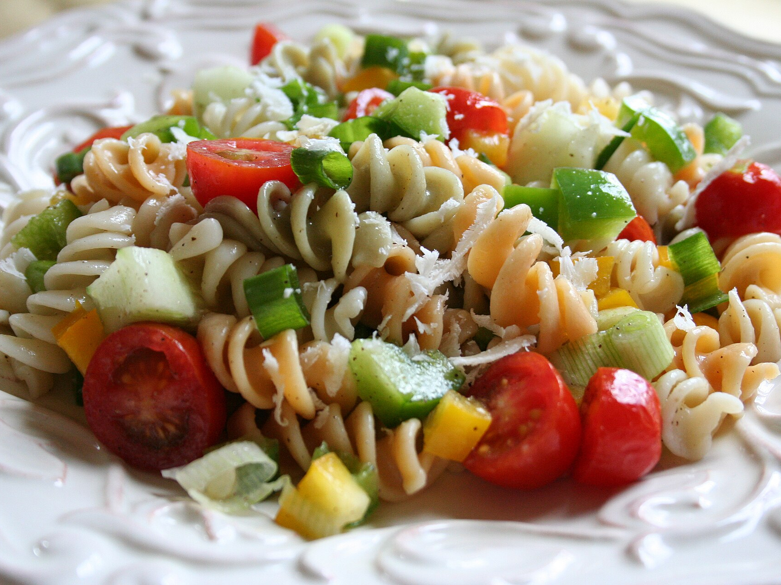Mediterranean Chicken Pasta Salad