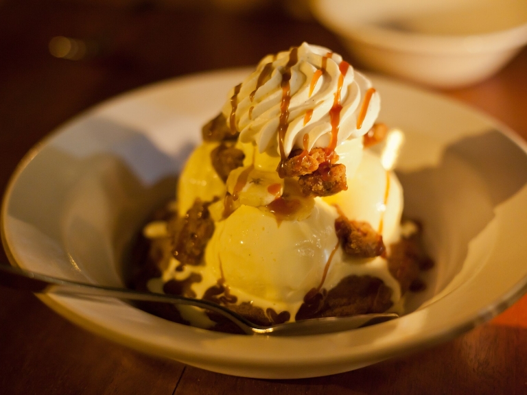Peanut Butter Cup Protein Sundae