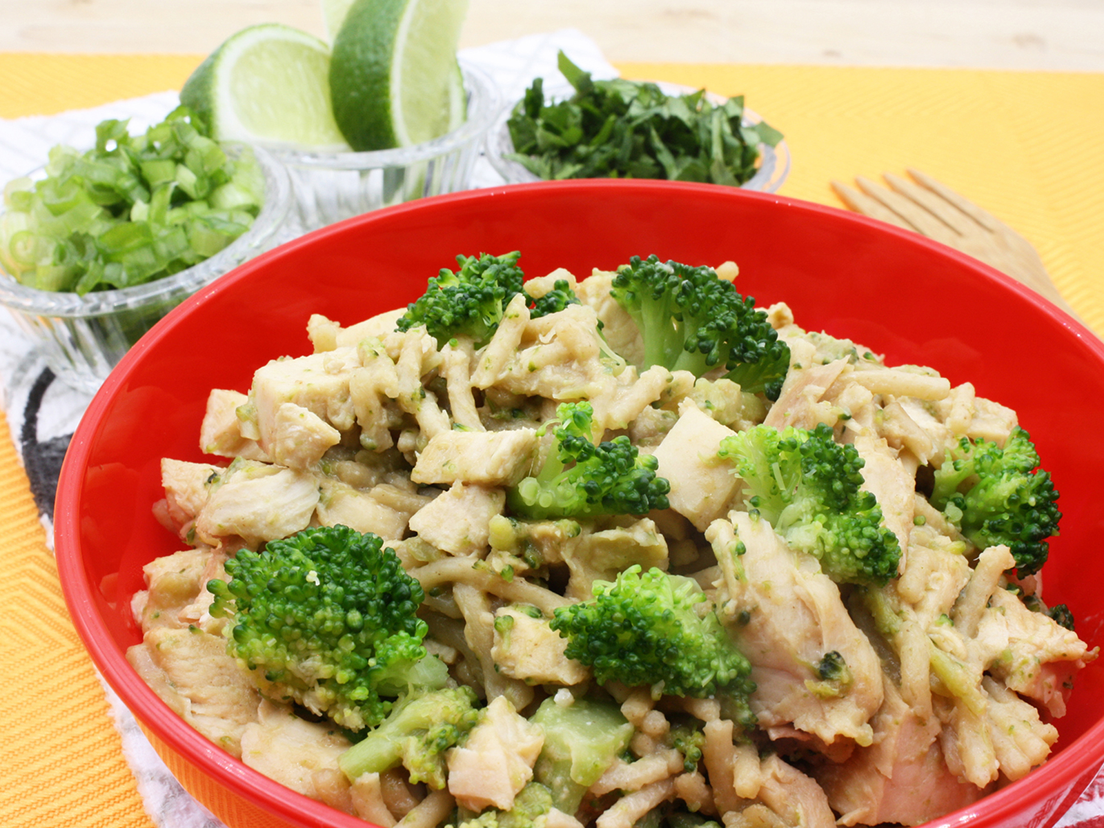 Spicy Peanut Tempeh Noodles