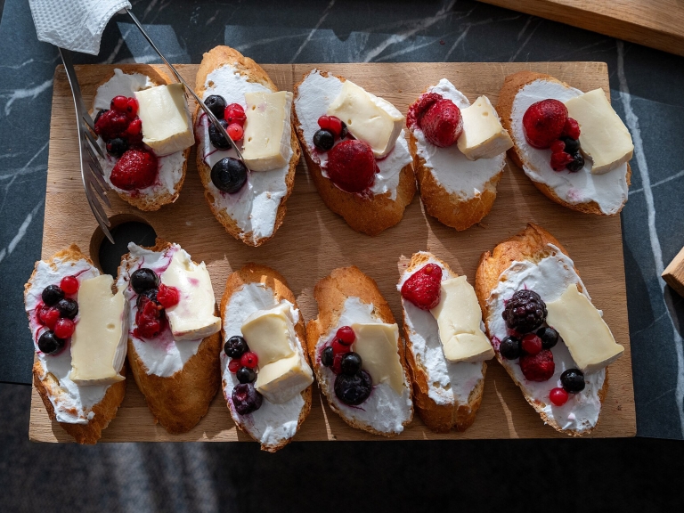 Ricotta Toast with Berries and Honey