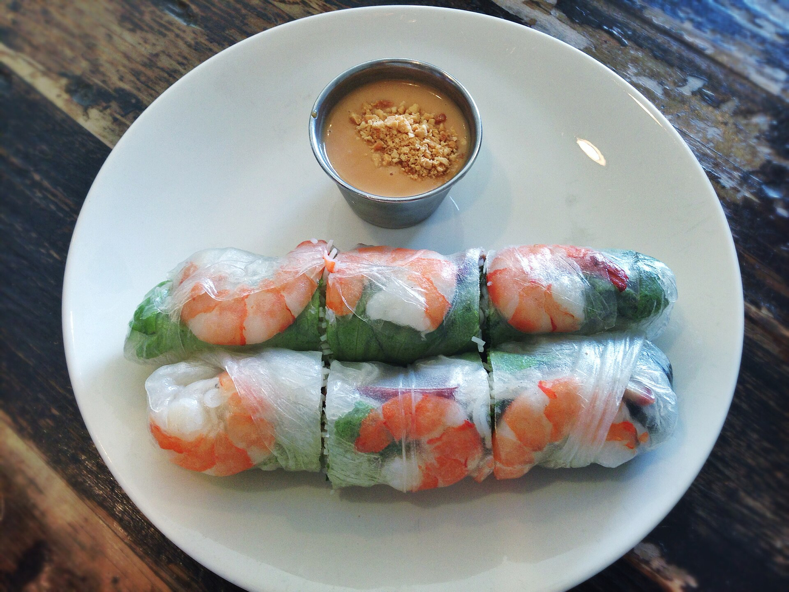 Salmon and Avocado Fresh Rolls
