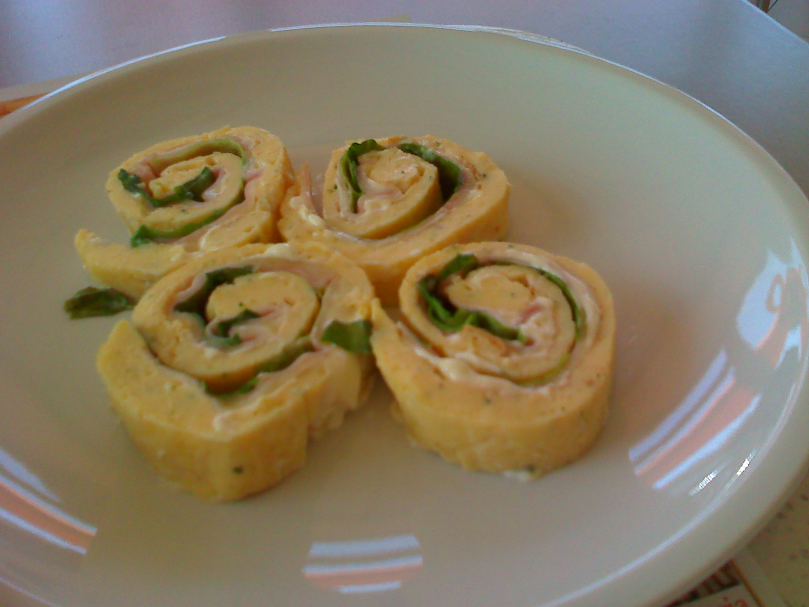 Turkey and Cheese Roll-Ups