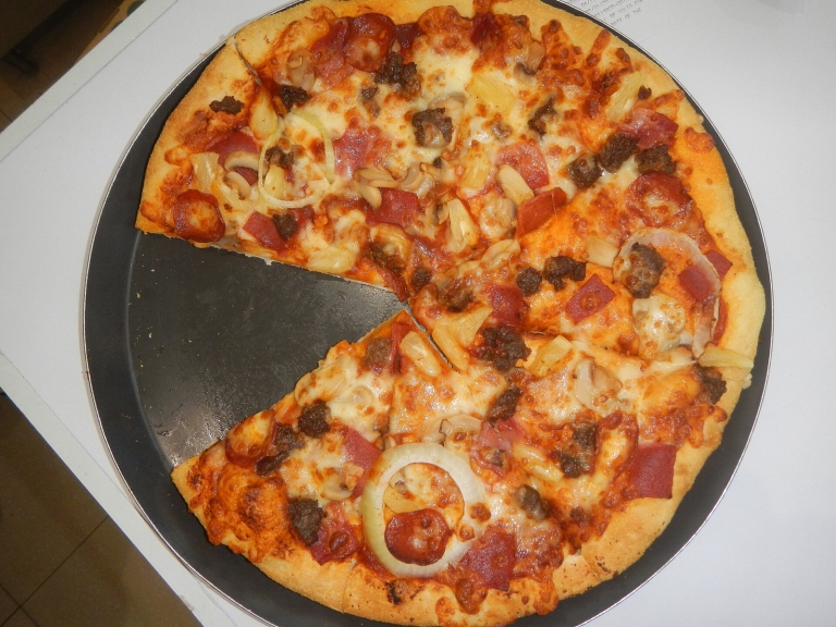 Turkey Pepperoni Pizza Bites