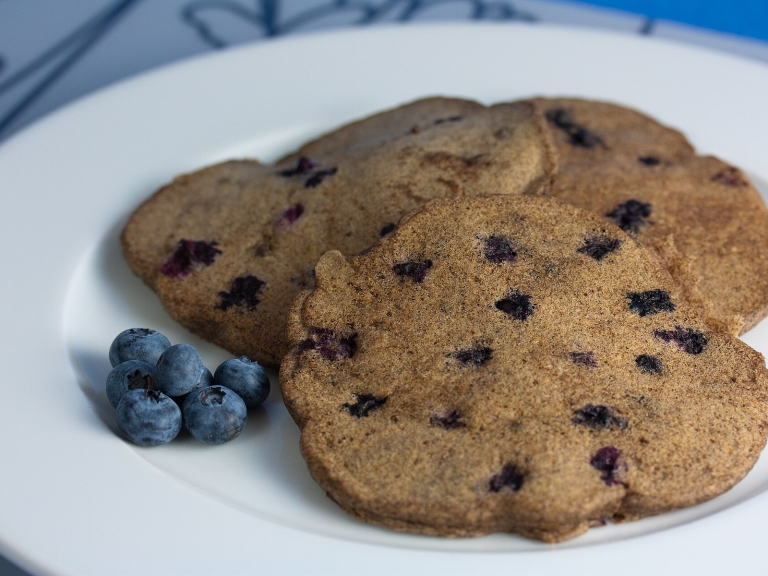 Fluffy Vegan Protein Pancakes